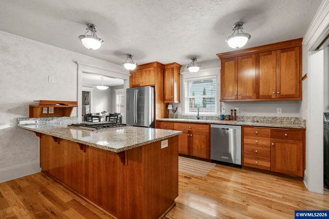 1275 Gwinn St E, Monmouth, OR 97361