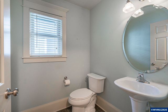 1275 Gwinn St E, Monmouth, OR 97361