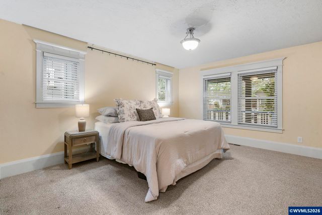 1275 Gwinn St E, Monmouth, OR 97361