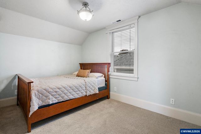 1275 Gwinn St E, Monmouth, OR 97361