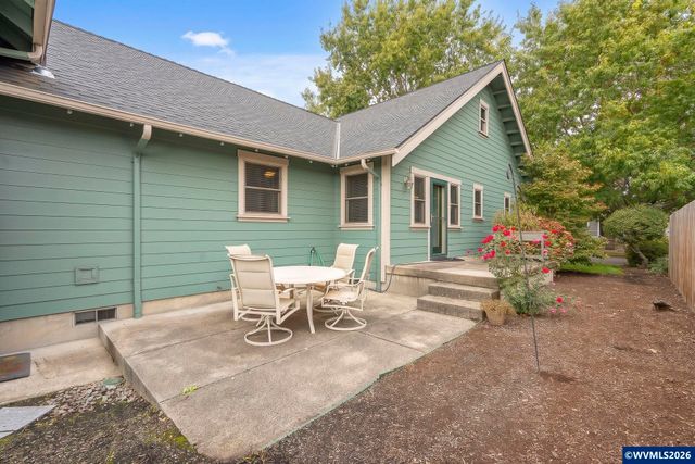 1275 Gwinn St E, Monmouth, OR 97361