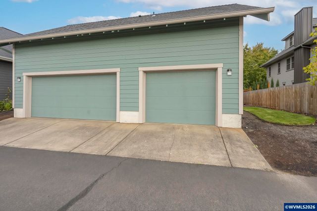 1275 Gwinn St E, Monmouth, OR 97361