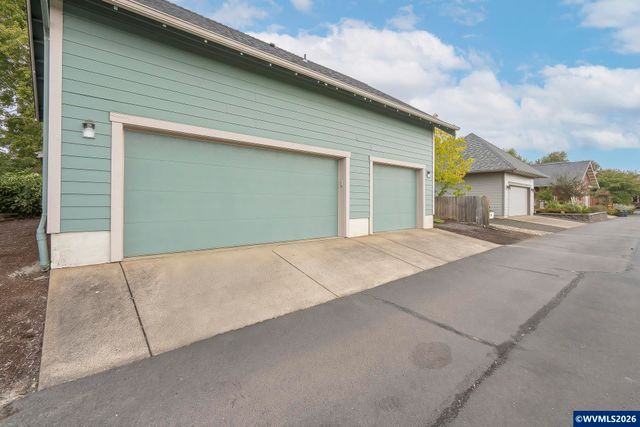 1275 Gwinn St E, Monmouth, OR 97361