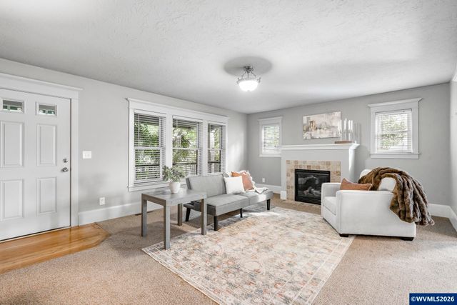 1275 Gwinn St E, Monmouth, OR 97361