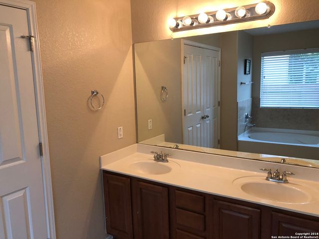 10404 Branch Crest, San Antonio, TX 78245