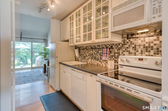 268 Hartford Turnpike F3, Tolland, CT 06084