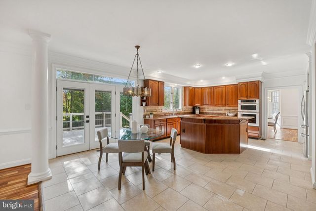 4 YELLOW PLUM CT, Rockville, MD 20850