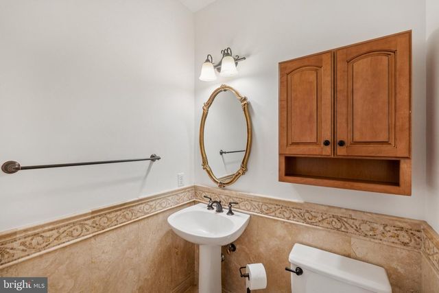 4 YELLOW PLUM CT, Rockville, MD 20850