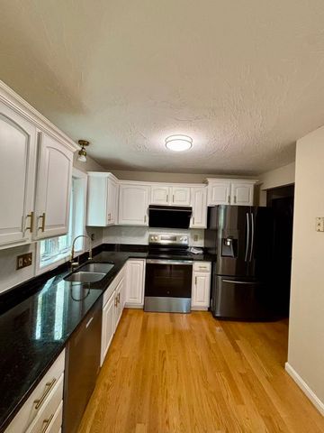 11 Yale, Hopkinton, MA 01748
