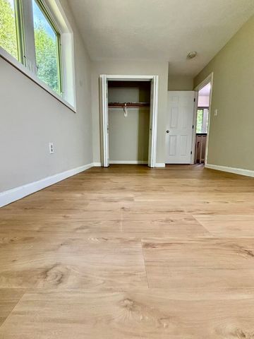 11 Yale, Hopkinton, MA 01748