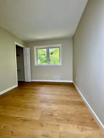 11 Yale, Hopkinton, MA 01748