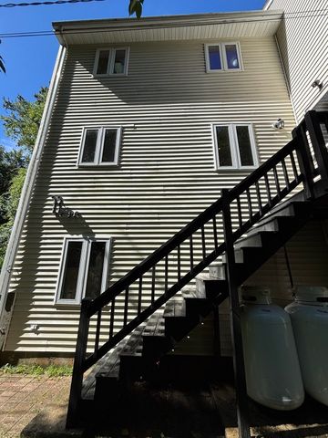 11 Yale, Hopkinton, MA 01748