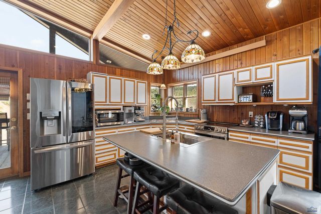 12976 BOGUS JIM ROAD, Rapid City, SD 57702