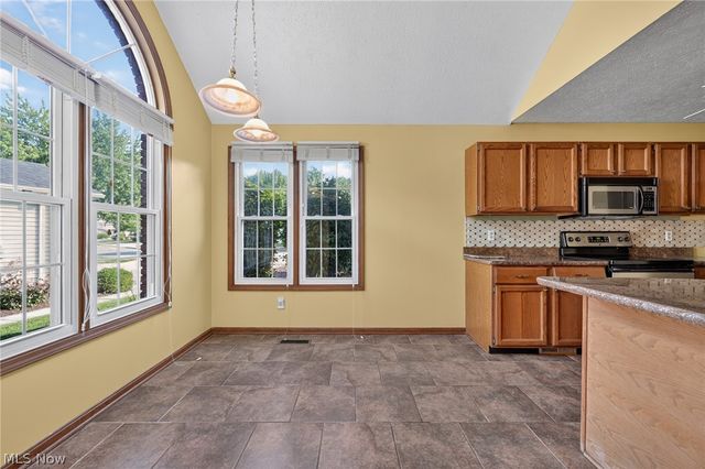 19342 Bradford Court, Strongsville, OH 44149