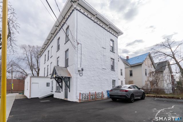 522 Elm Street, New Haven, CT 06511