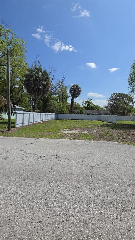 12505 FOUR OAKS ROAD, Tampa, FL 33624