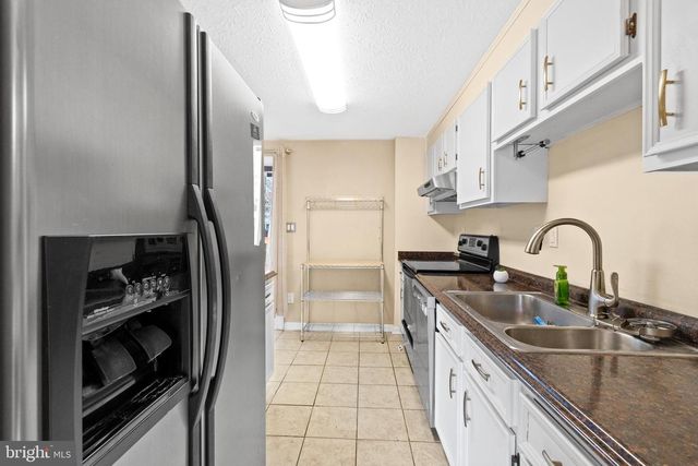 8469 RIPPLED CREEK CT, Springfield, VA 22153