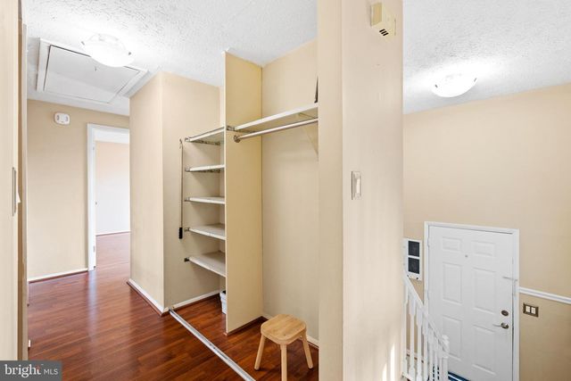 8469 RIPPLED CREEK CT, Springfield, VA 22153