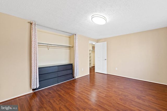 8469 RIPPLED CREEK CT, Springfield, VA 22153
