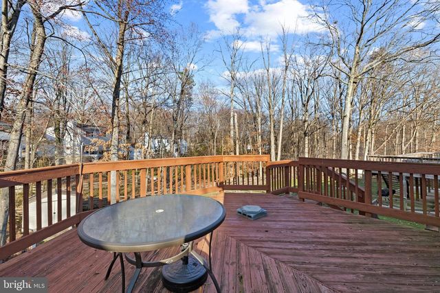 8469 RIPPLED CREEK CT, Springfield, VA 22153