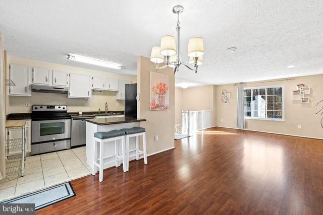 8469 RIPPLED CREEK CT, Springfield, VA 22153
