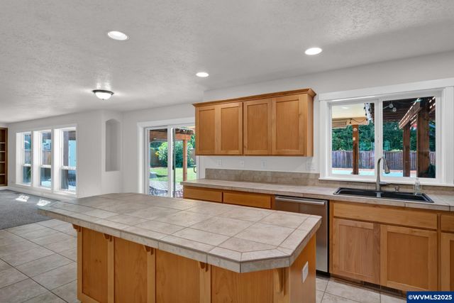 2310 Gale St NW, Albany, OR 97321