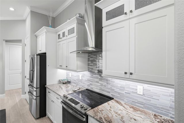 10039 KINGSVILLE DRIVE, Port Charlotte, FL 33981