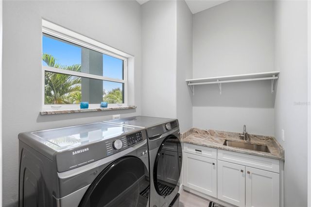 10039 KINGSVILLE DRIVE, Port Charlotte, FL 33981
