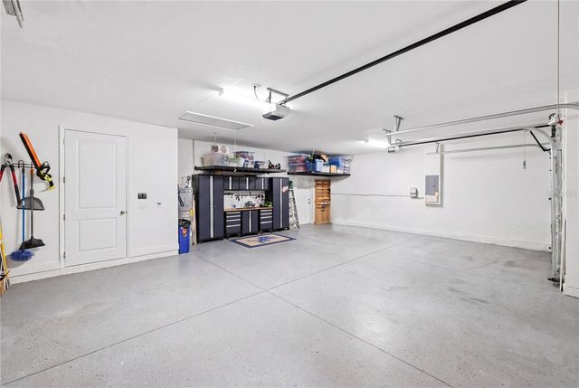 10039 KINGSVILLE DRIVE, Port Charlotte, FL 33981