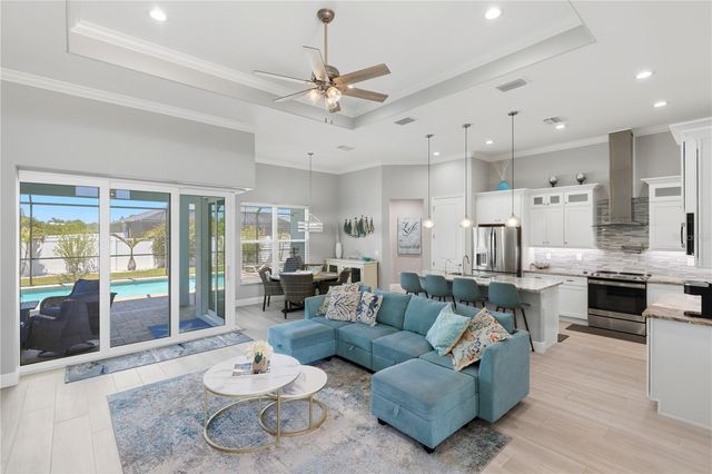 10039 KINGSVILLE DRIVE, Port Charlotte, FL 33981