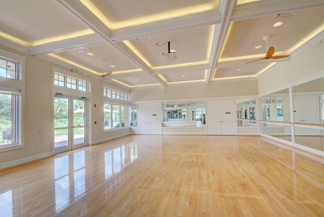 5650 SE Foxcross Place, Stuart, FL 34997