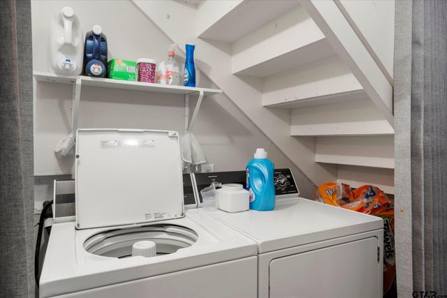 337 Daingerfield, Pittsburg, TX 75686