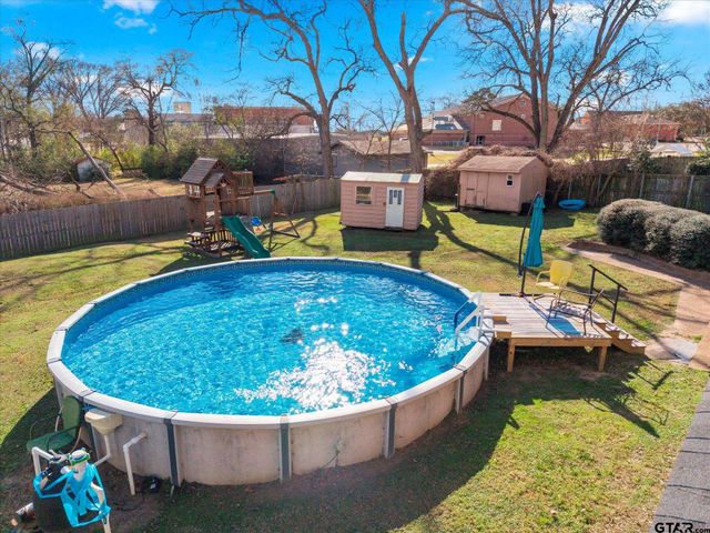 337 Daingerfield, Pittsburg, TX 75686