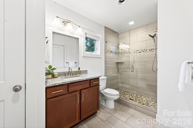 163 Sand Hill Road, Asheville, NC 28806