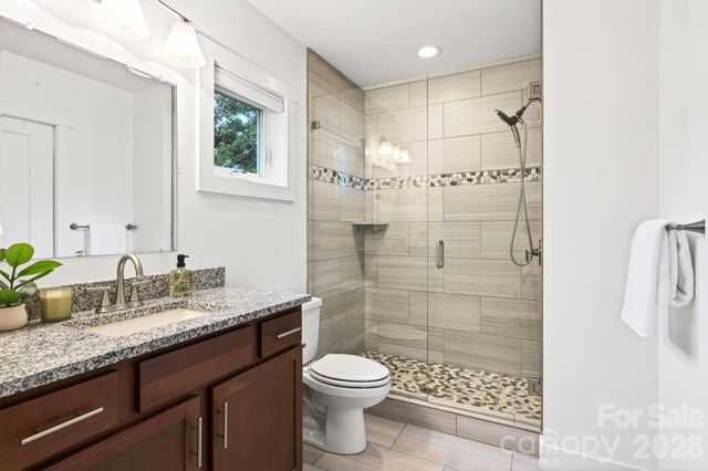 163 Sand Hill Road, Asheville, NC 28806