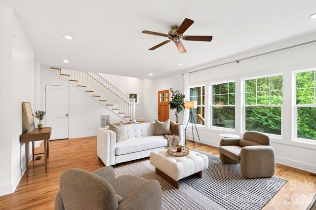 163 Sand Hill Road, Asheville, NC 28806