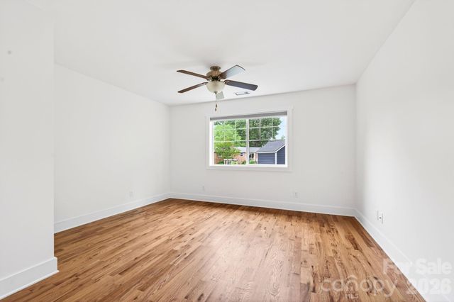 163 Sand Hill Road, Asheville, NC 28806