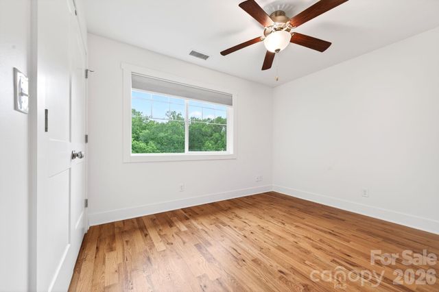 163 Sand Hill Road, Asheville, NC 28806