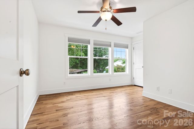 163 Sand Hill Road, Asheville, NC 28806