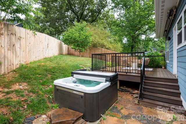 163 Sand Hill Road, Asheville, NC 28806