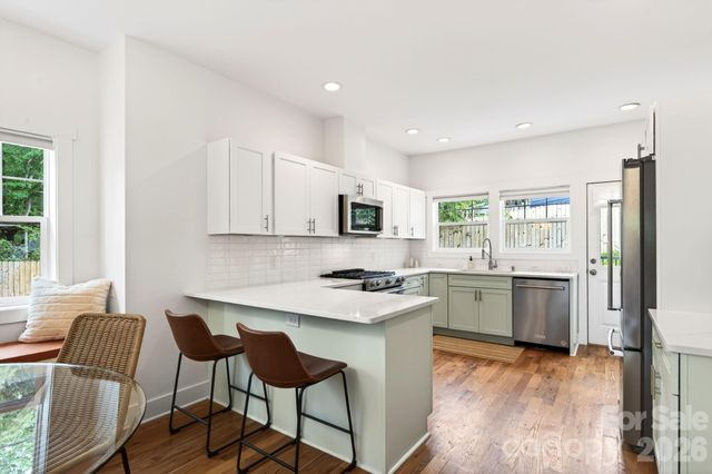 163 Sand Hill Road, Asheville, NC 28806