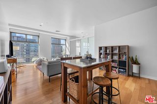 801 S Grand Avenue 1604, Los Angeles, CA 90017