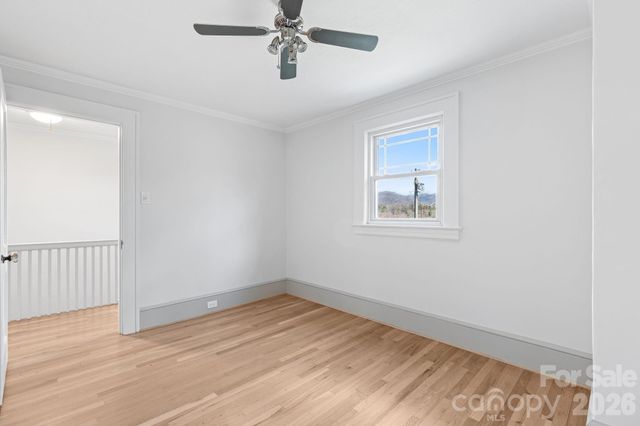 121 Westwood Road, Asheville, NC 28804