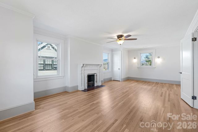 121 Westwood Road, Asheville, NC 28804