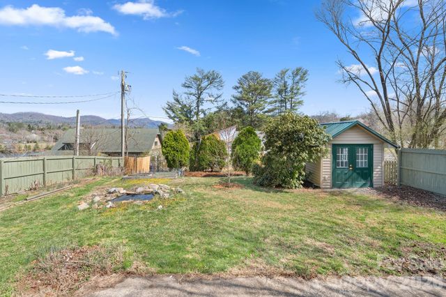 121 Westwood Road, Asheville, NC 28804