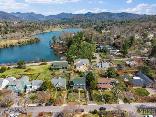 121 Westwood Road, Asheville, NC 28804