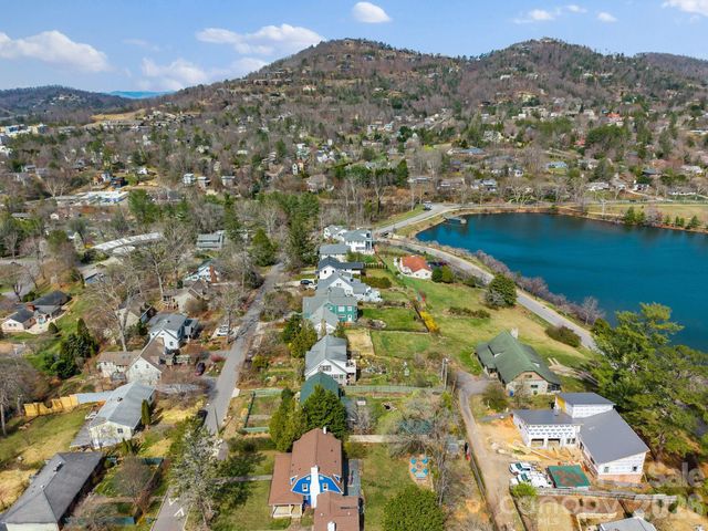 121 Westwood Road, Asheville, NC 28804