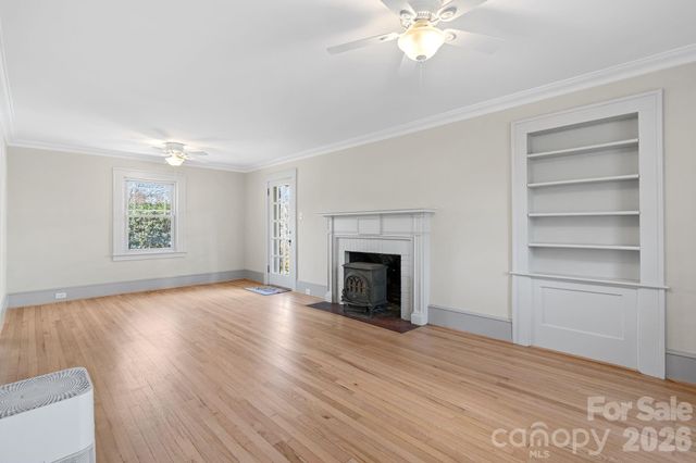 121 Westwood Road, Asheville, NC 28804