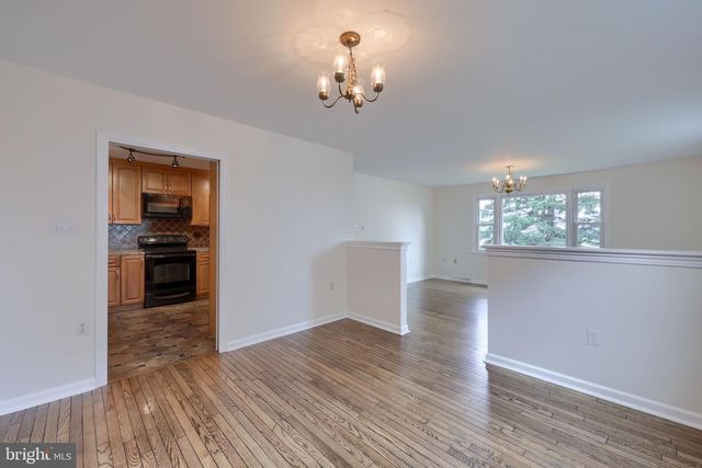 2810 HARRISBURG PIKE, Lancaster, PA 17601