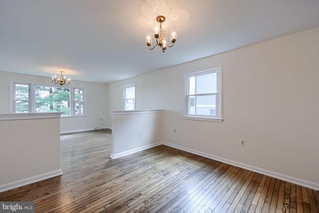 2810 HARRISBURG PIKE, Lancaster, PA 17601